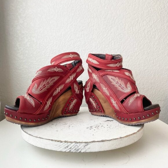 Lane Boots LEXINGTON Womens Red Wedges 6.5 Western Sandals Cowgirl Wooden Heels - Picture 9 of 12